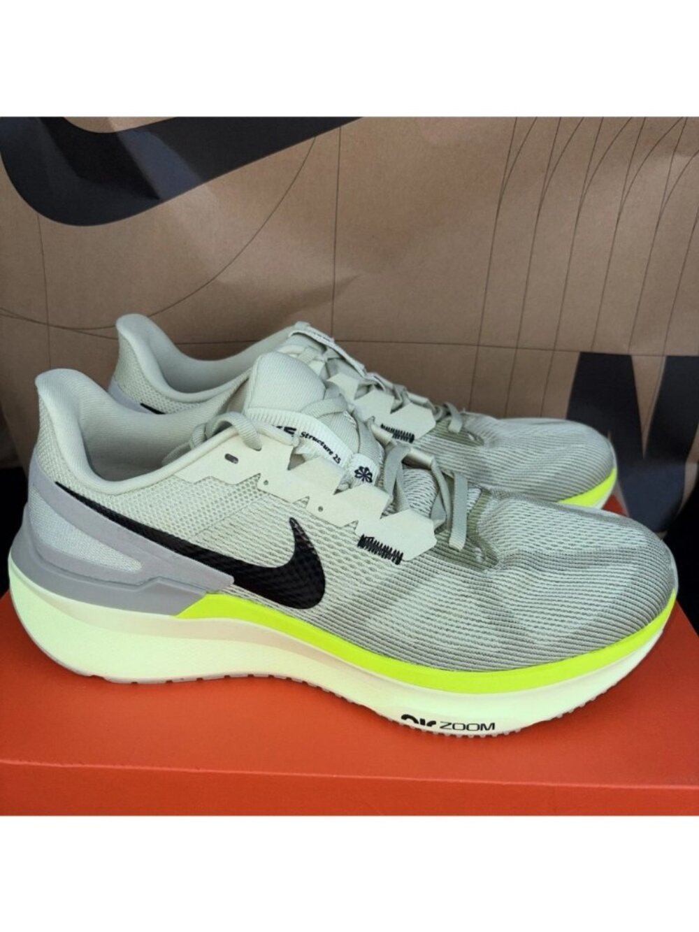 NEW Nike Air Zoom Structure 25 Olive Aura Barely Volt DJ7883-302 Men Size 10